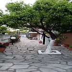 Apartment Sofia's Garden By Kottas *