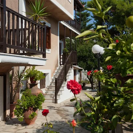 Lägenhet Sofia's Garden By Kottas