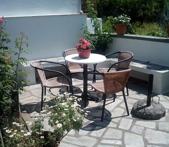 Sofia's Garden By Kottas Apartment *